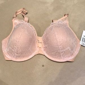 BNWT 36DD Blush foam molded bra